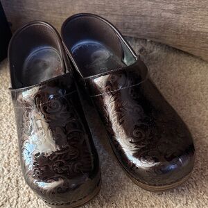 Danako Brown Embossed Clogs 39